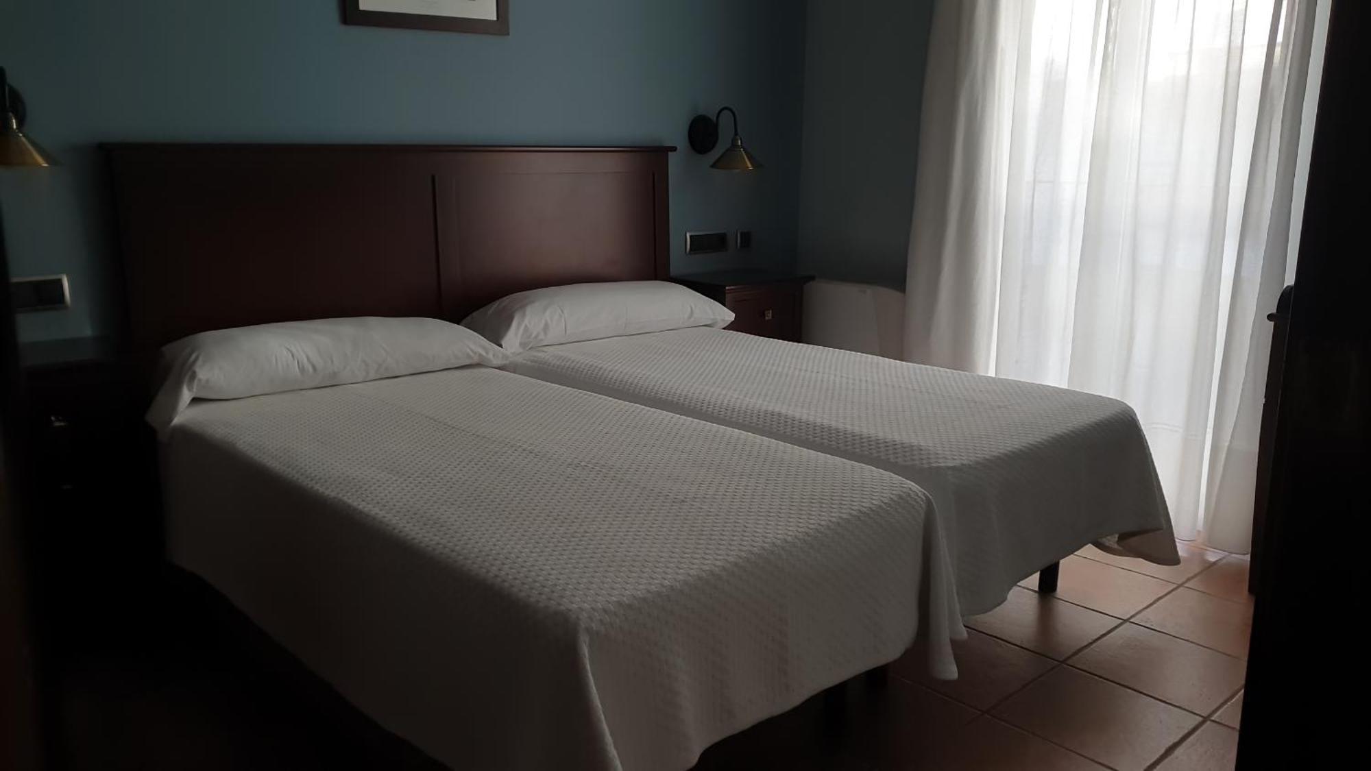 Hotel Tharsis กาซอร์ลา ภายนอก รูปภาพ